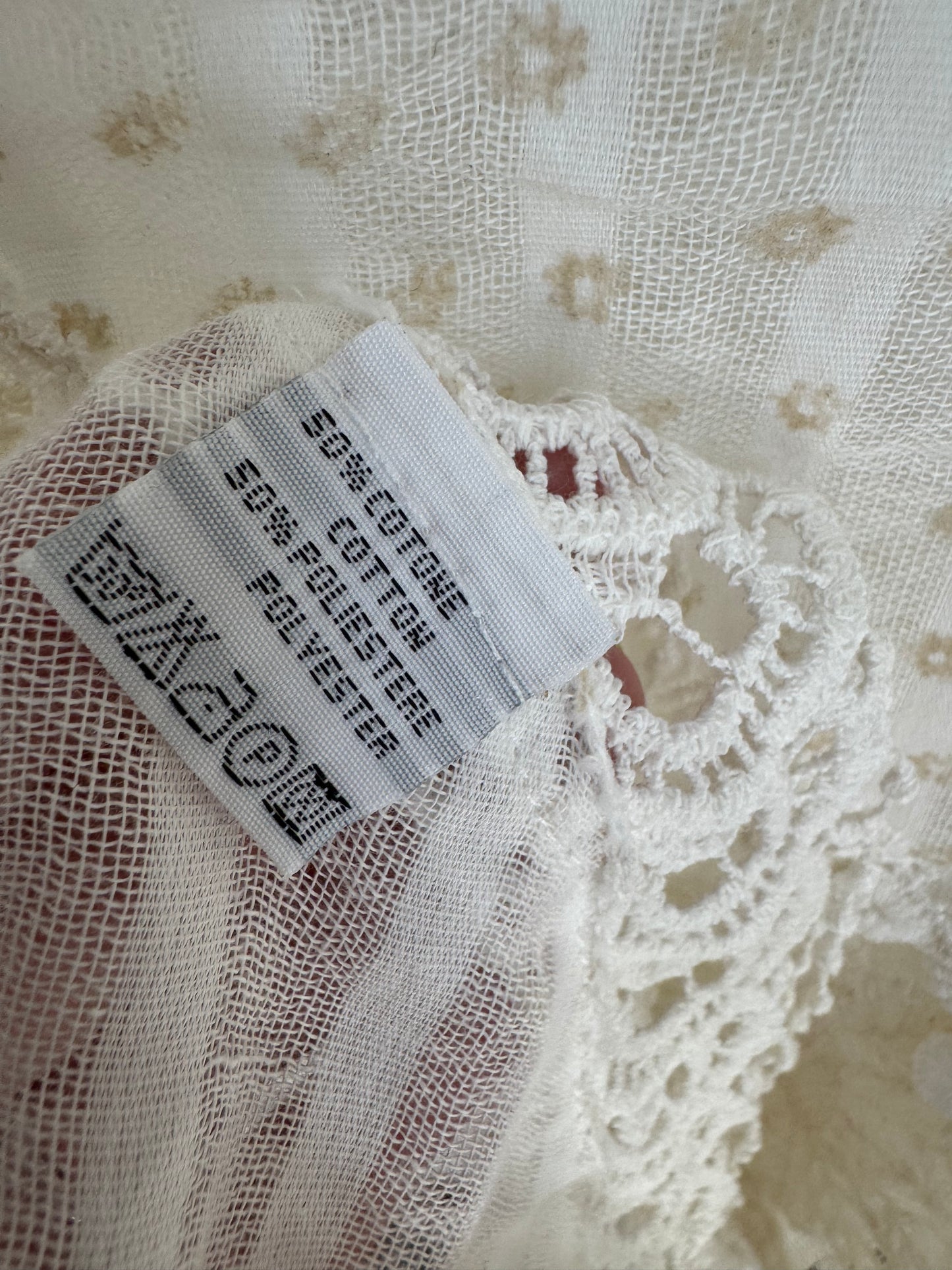 Reclaimed White Wrap in White