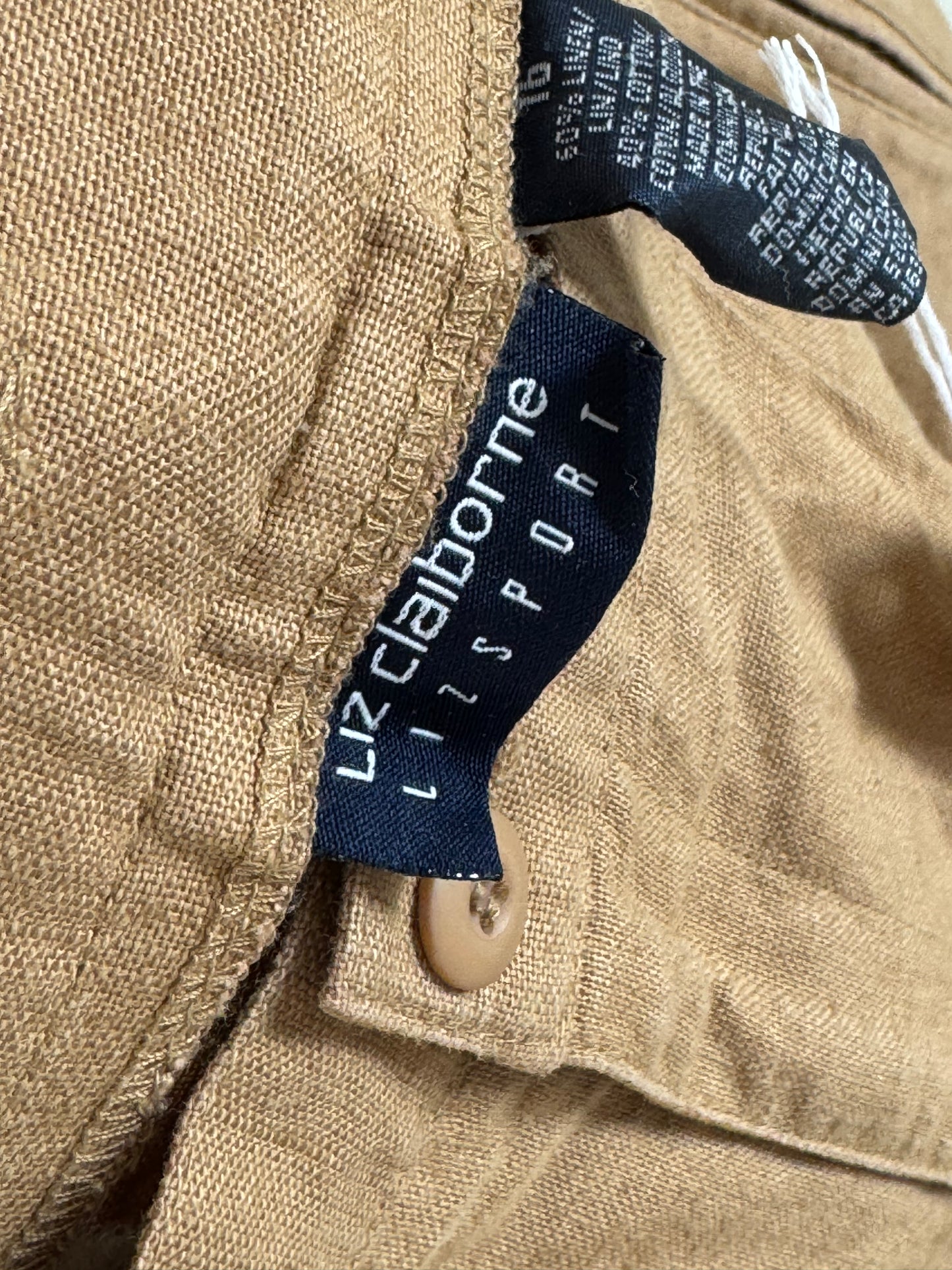 Vintage Liz Claiborne Linen Pleated Shorts in Khaki