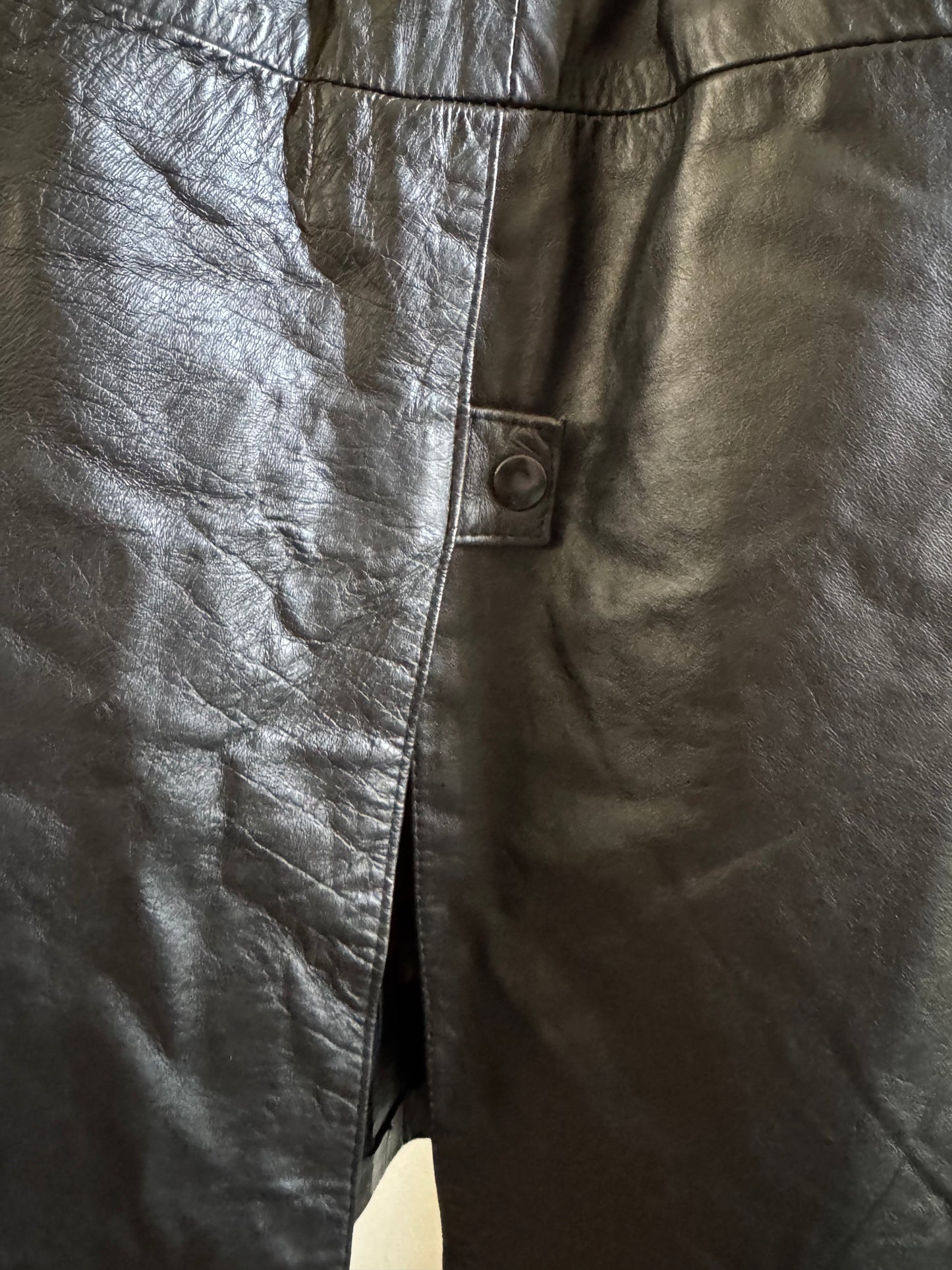 Vintage Leather Midi Skirt in Black