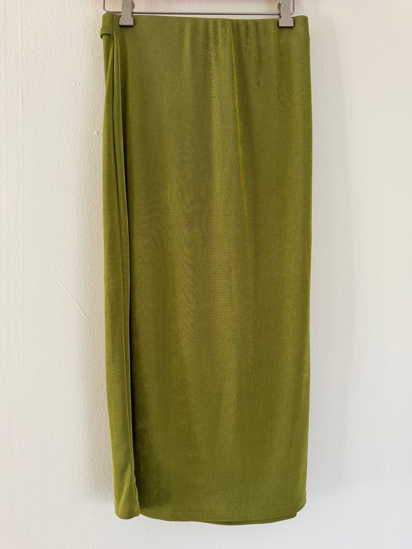 Bettina Star Slinky Skirt in Avocado