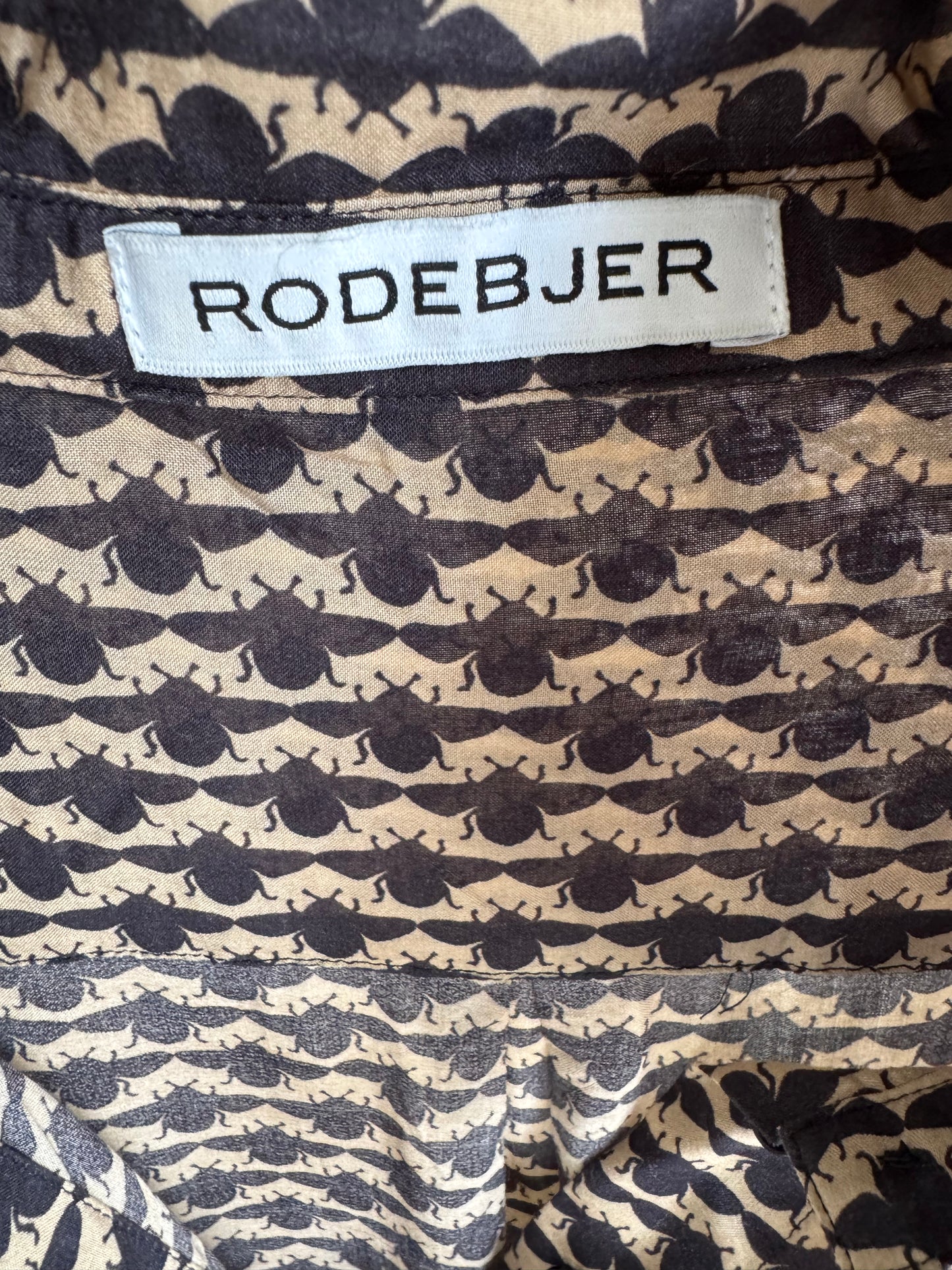 Reclaimed Rodebjer Bee Print Button Down Shirt in Black/Tan