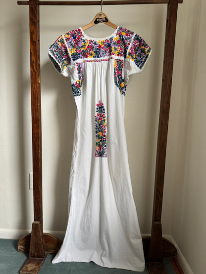 VIntage Mexican Embroidered Dress in White
