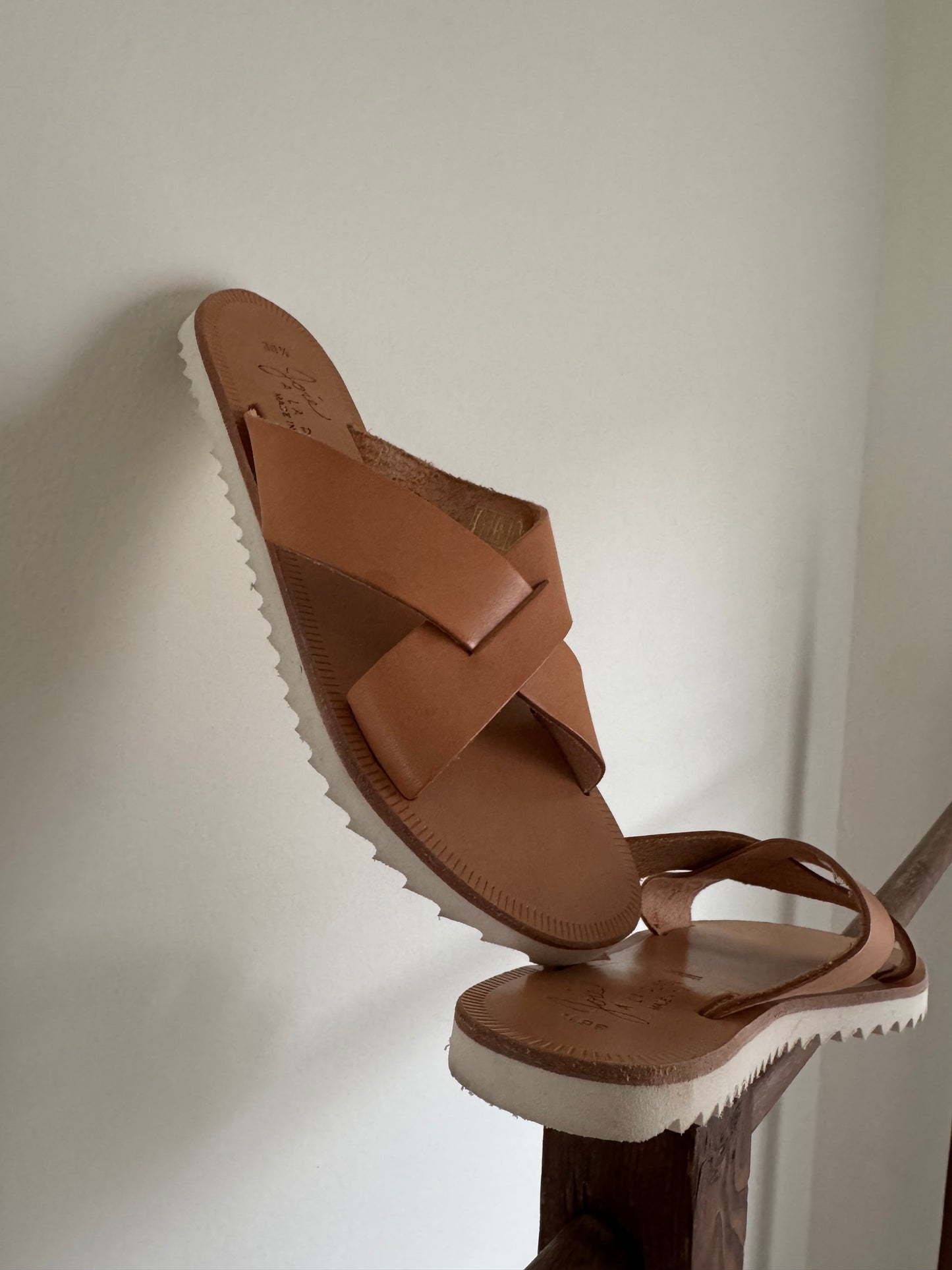 Reclaimed NWOT Joie Leather Sandals in Tan
