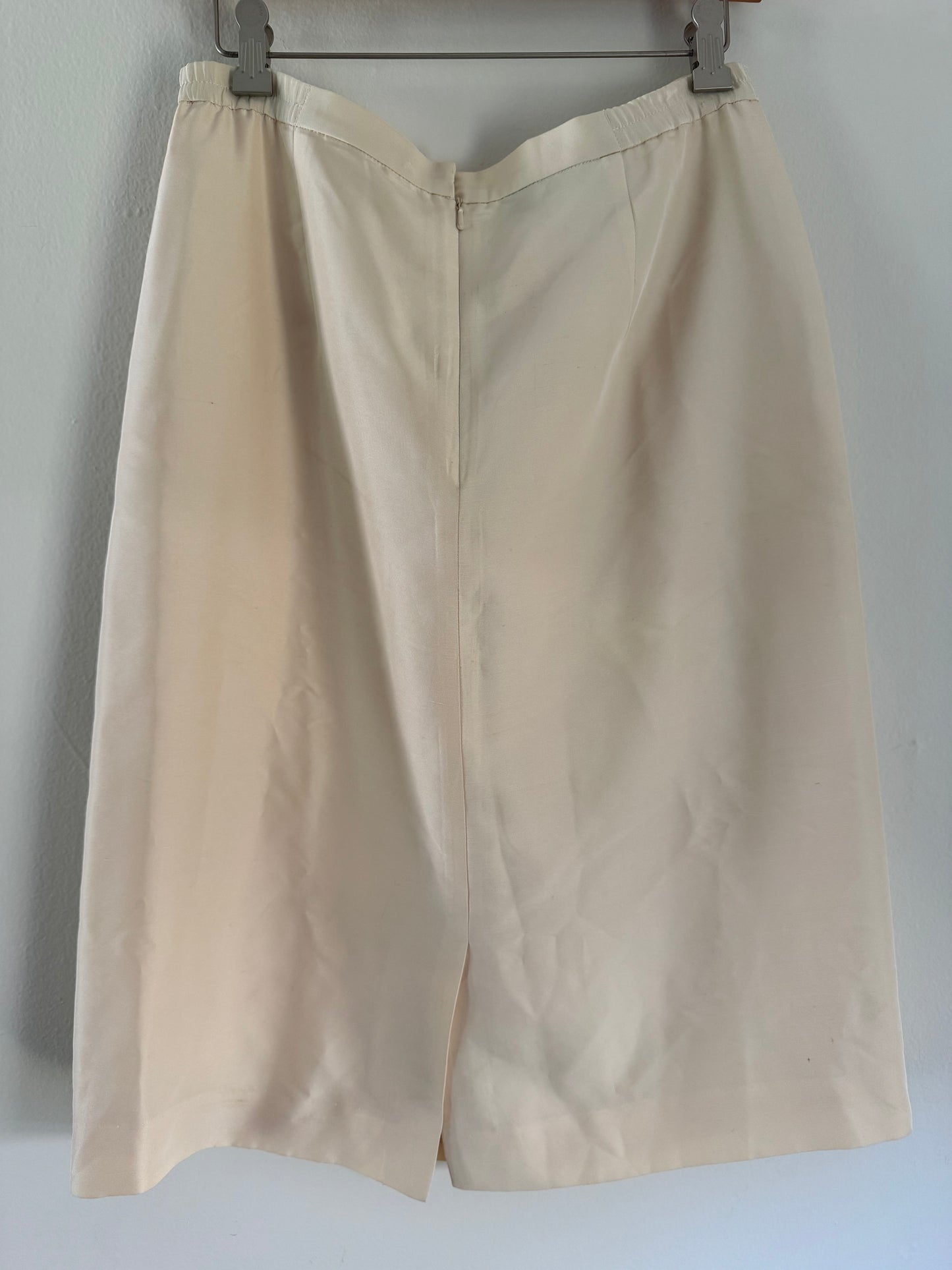 Donna Morgan Silk Skirt in Cream