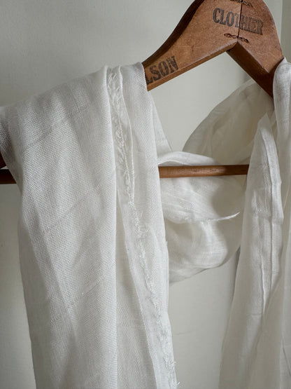Reclaimed Shawl in White