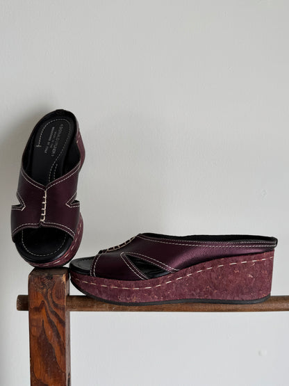 Donald J Pliner Platform Slides in Metallic Plum size 8