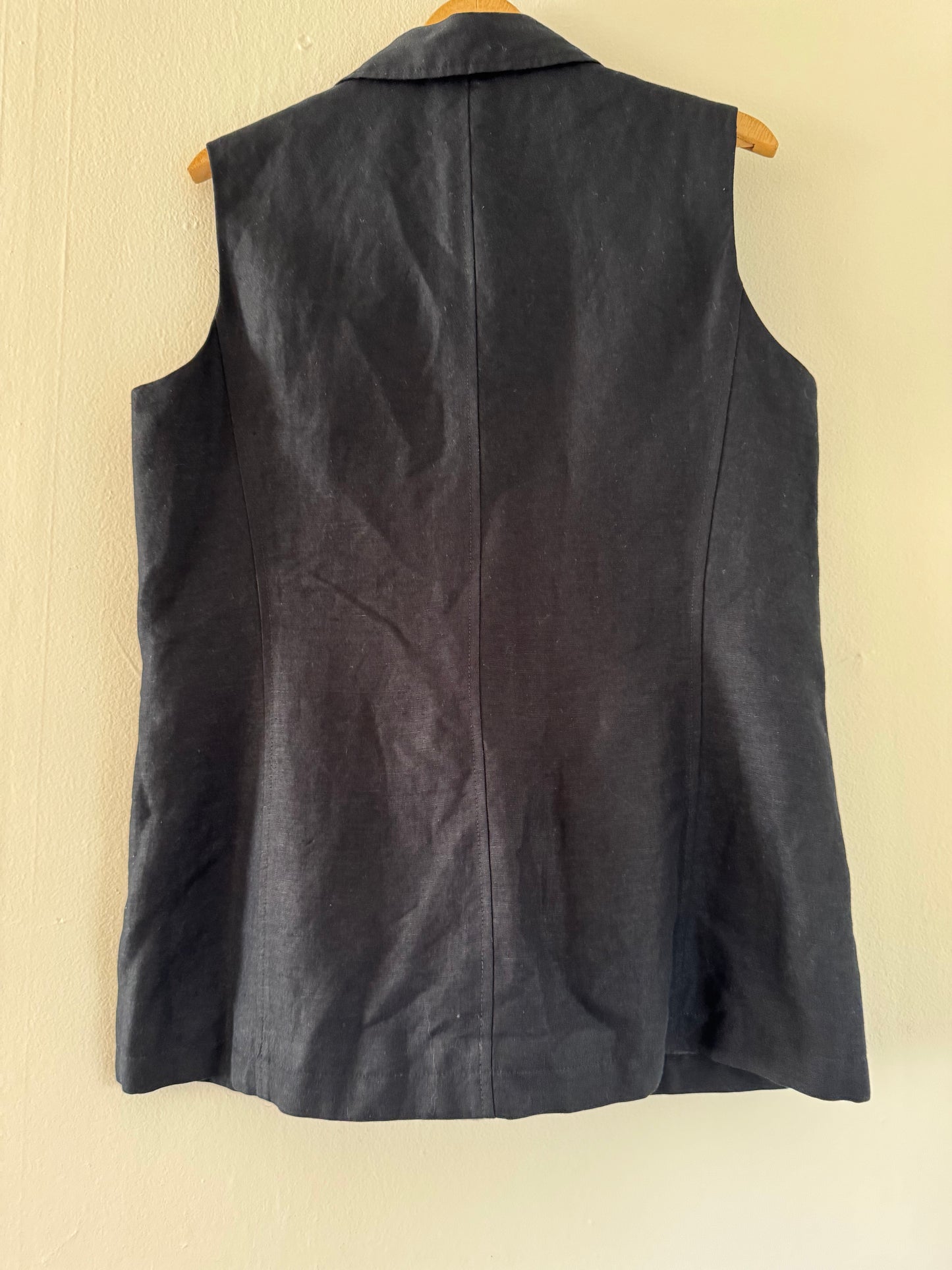 Collection Harve Benard Vest in Black