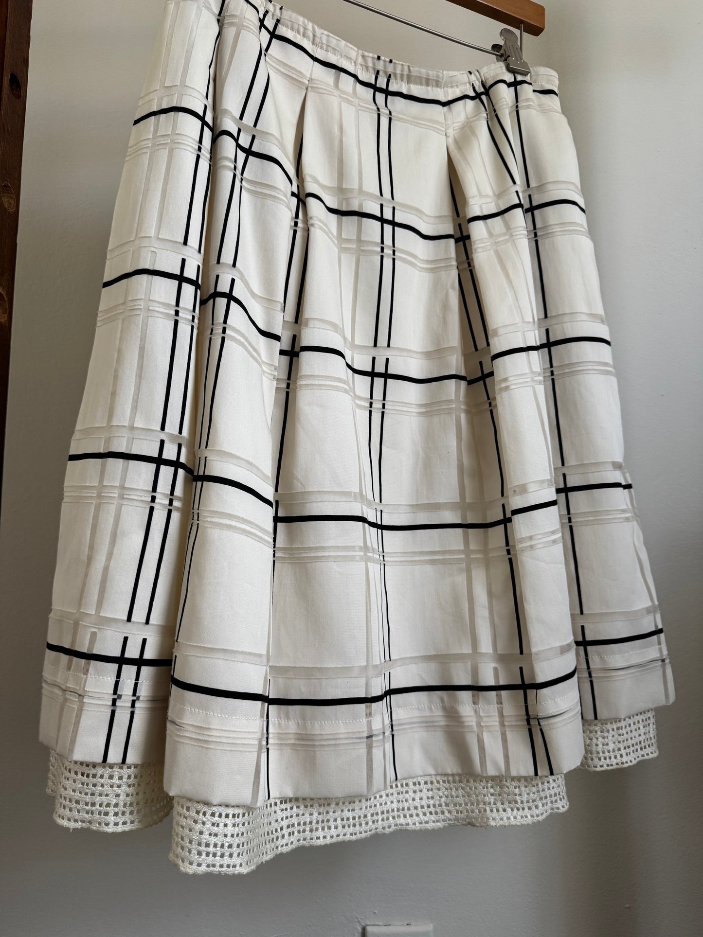 Reclaimed Piazza Sempione Box Pleat Skirt in White