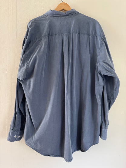 Gap Long Sleeve Pocket Button Down Shirt in Washed Out Blue