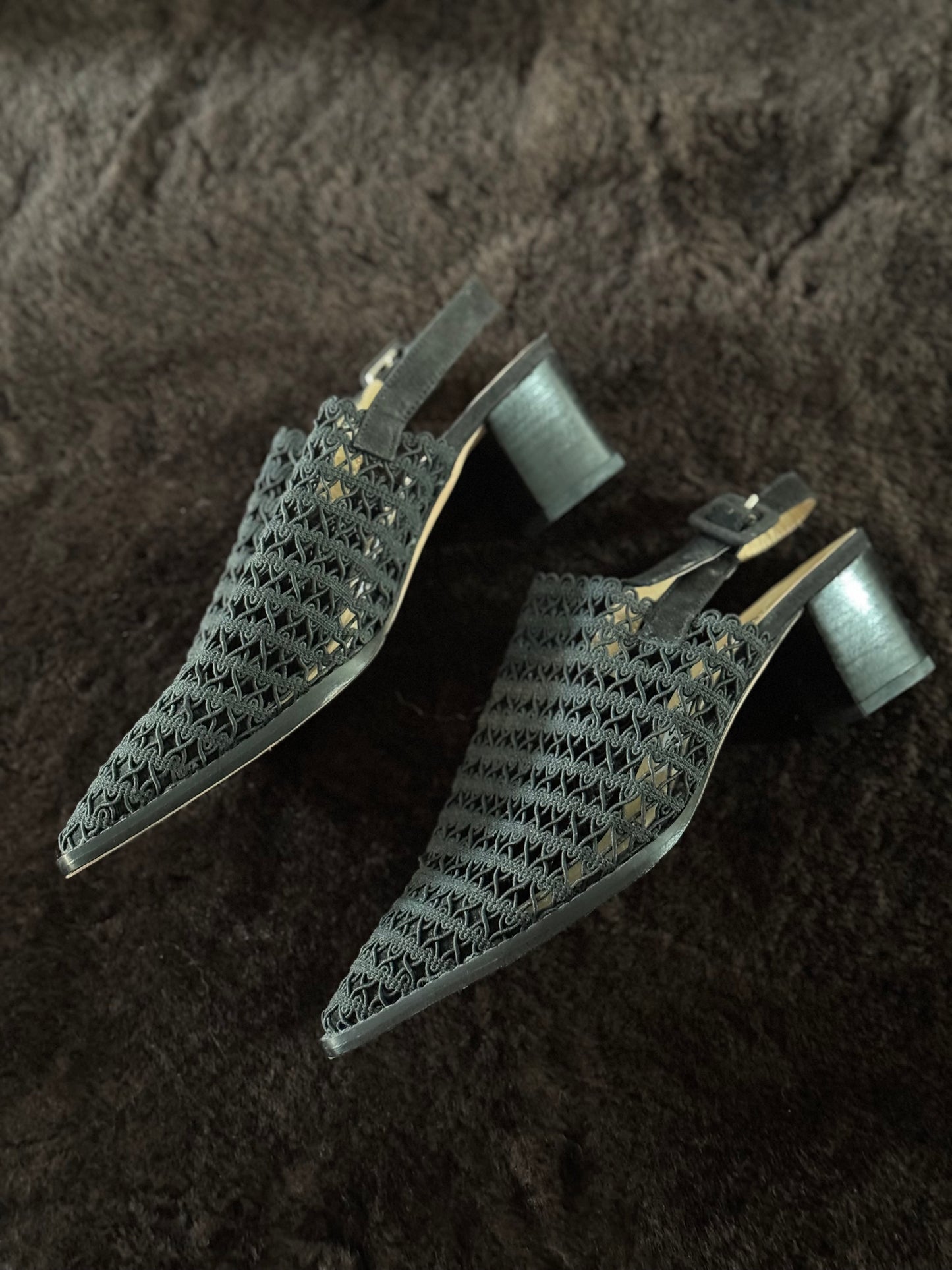 Guess Made In Spain Woven Shoes in Black
