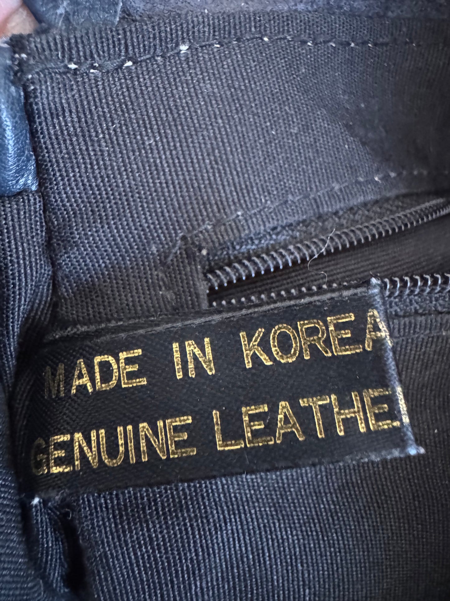 Accessory Lady Leather Gathered Bag in Navy