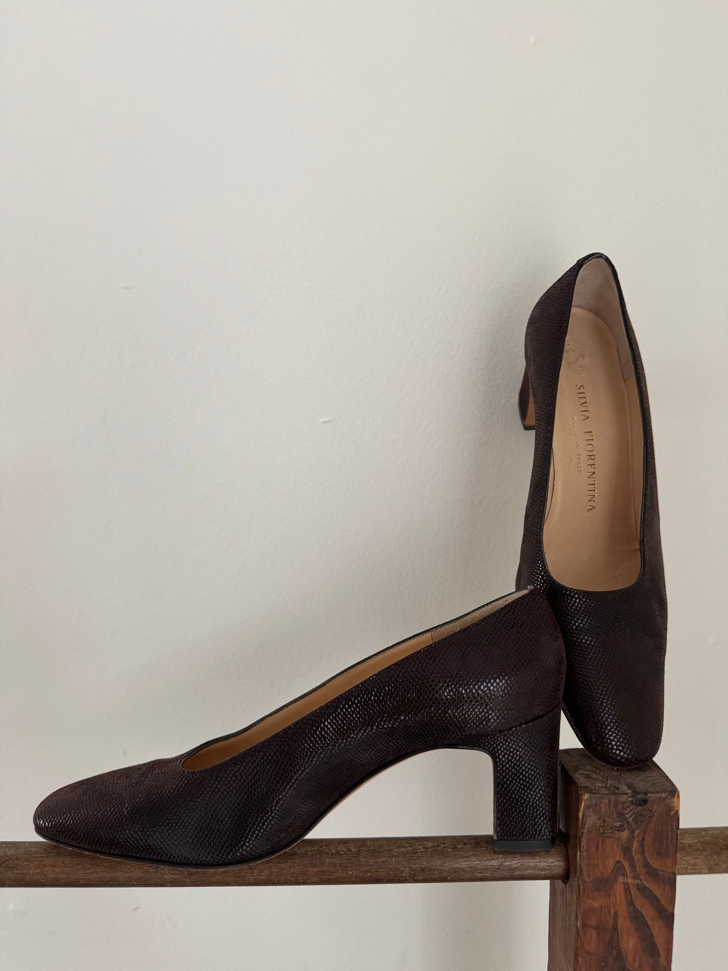 Silvia Fiorentina Made in Italy Snake Stamped Leather Heels in Chocolate size 6M