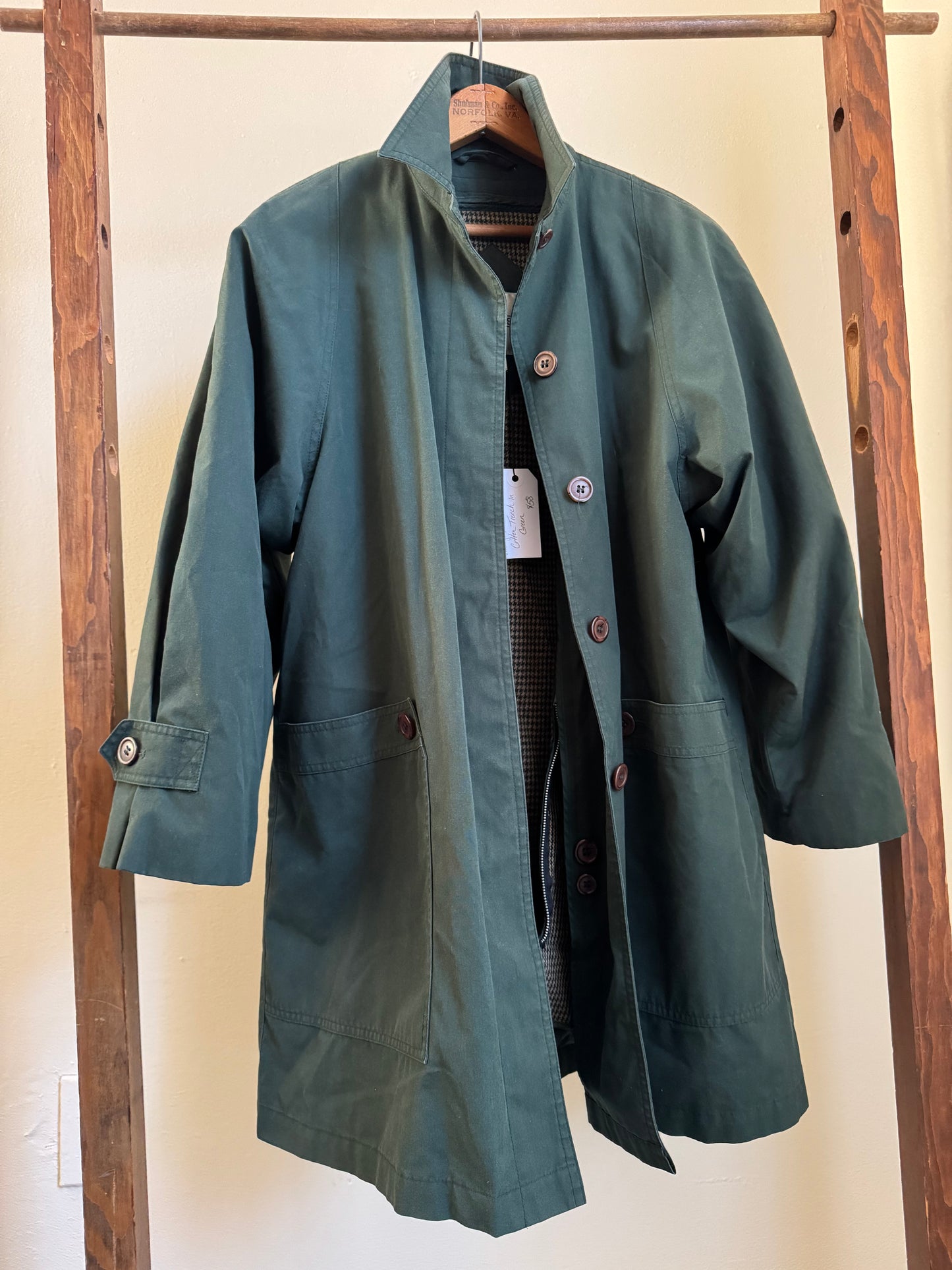 Amanda Smith Cotton Barn Coat in Hunter Green