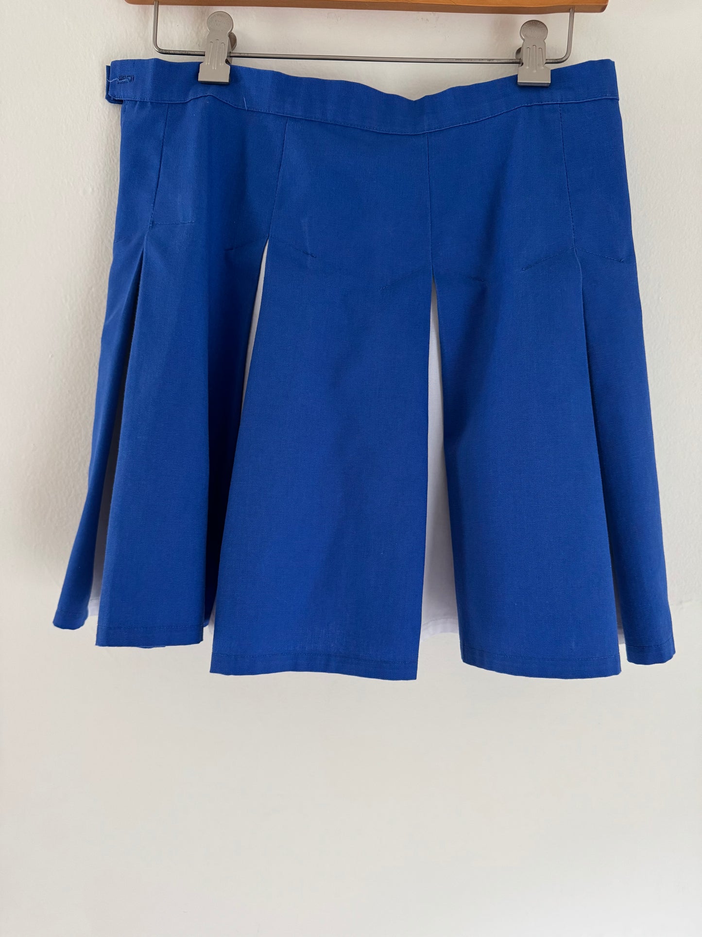 Vintage Cheer Skirt in White & Blue