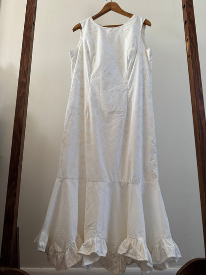 Vintage Hilo Hatties Hawaiian Dress in Ivory