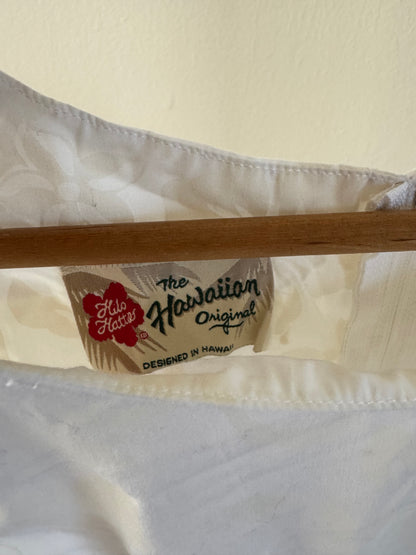Vintage Hilo Hatties Hawaiian Dress in Ivory