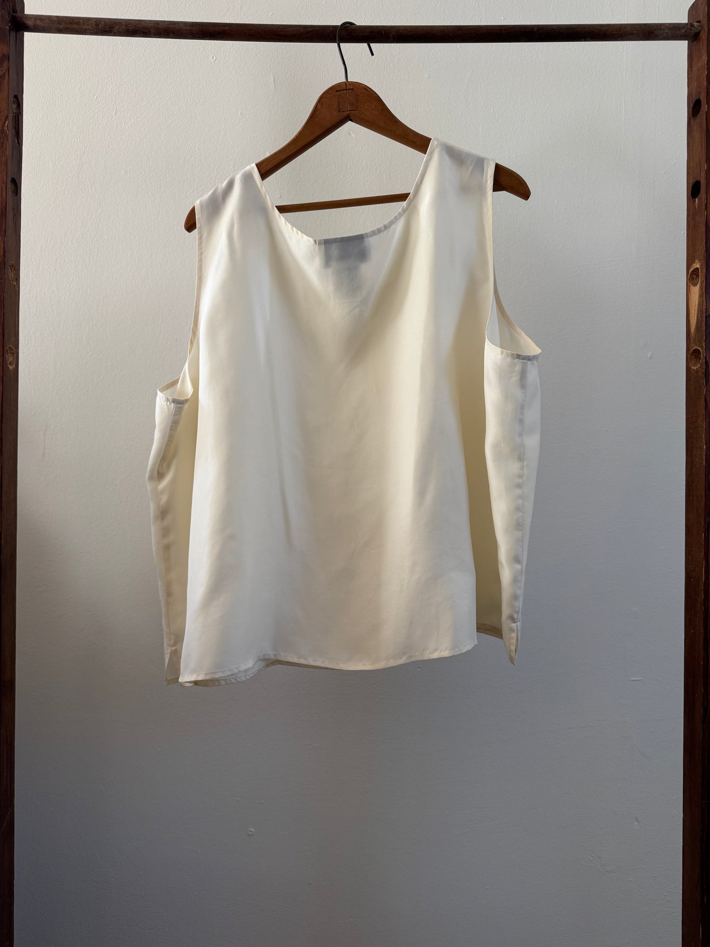 Reclaimed Silk Lore Silk Tank in Ivory