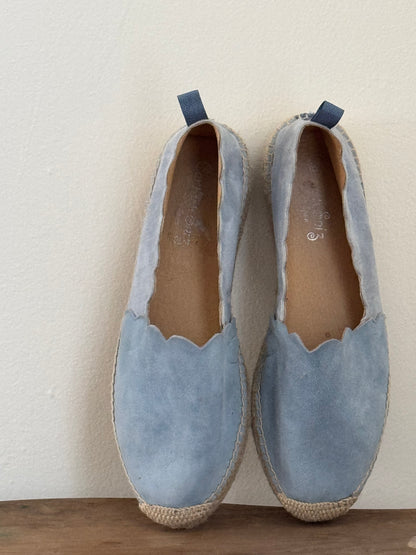 Reclaimed Spanish Suede Espadrilles in Sky Blue