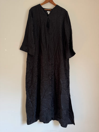 Cabernet Couture Silk Robe in Black