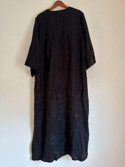 Cabernet Couture Silk Robe in Black