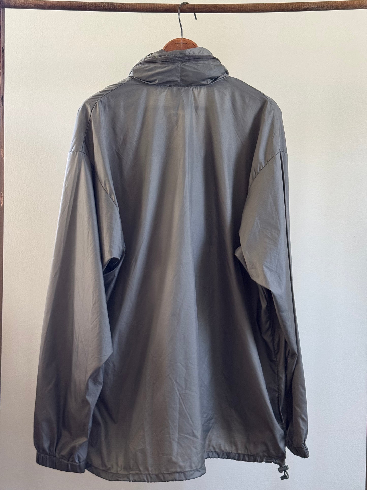 Vintage Wind Breaker in Taupe