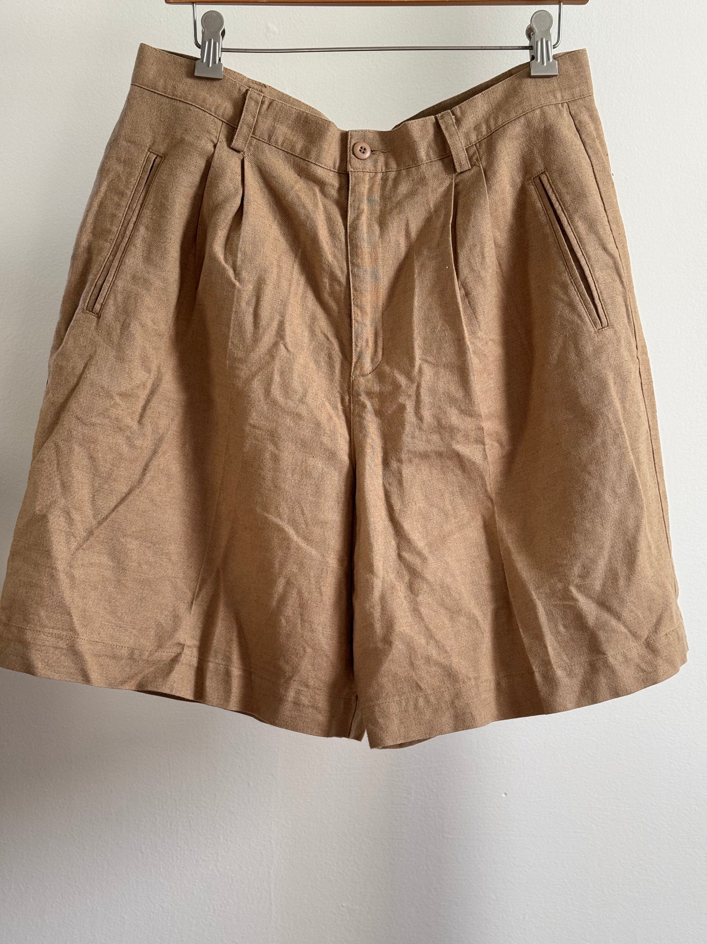 Vintage Liz Claiborne Linen Pleated Shorts in Khaki