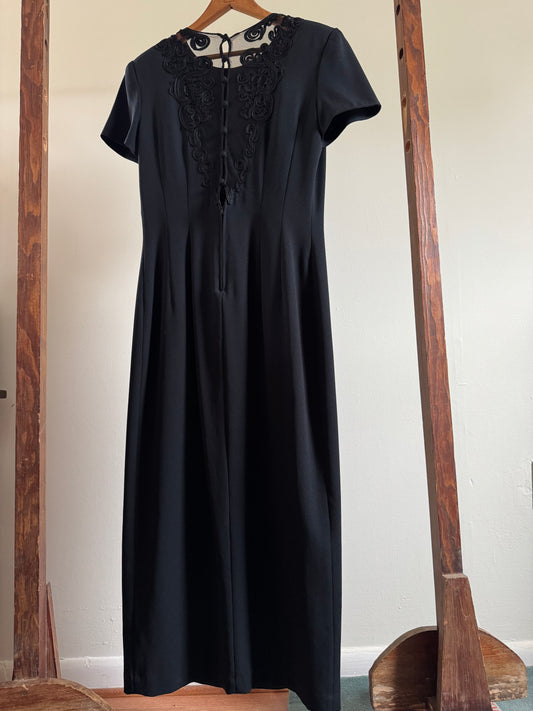 Vintage Maggie London Long Krewel Lace Back Dress in Black