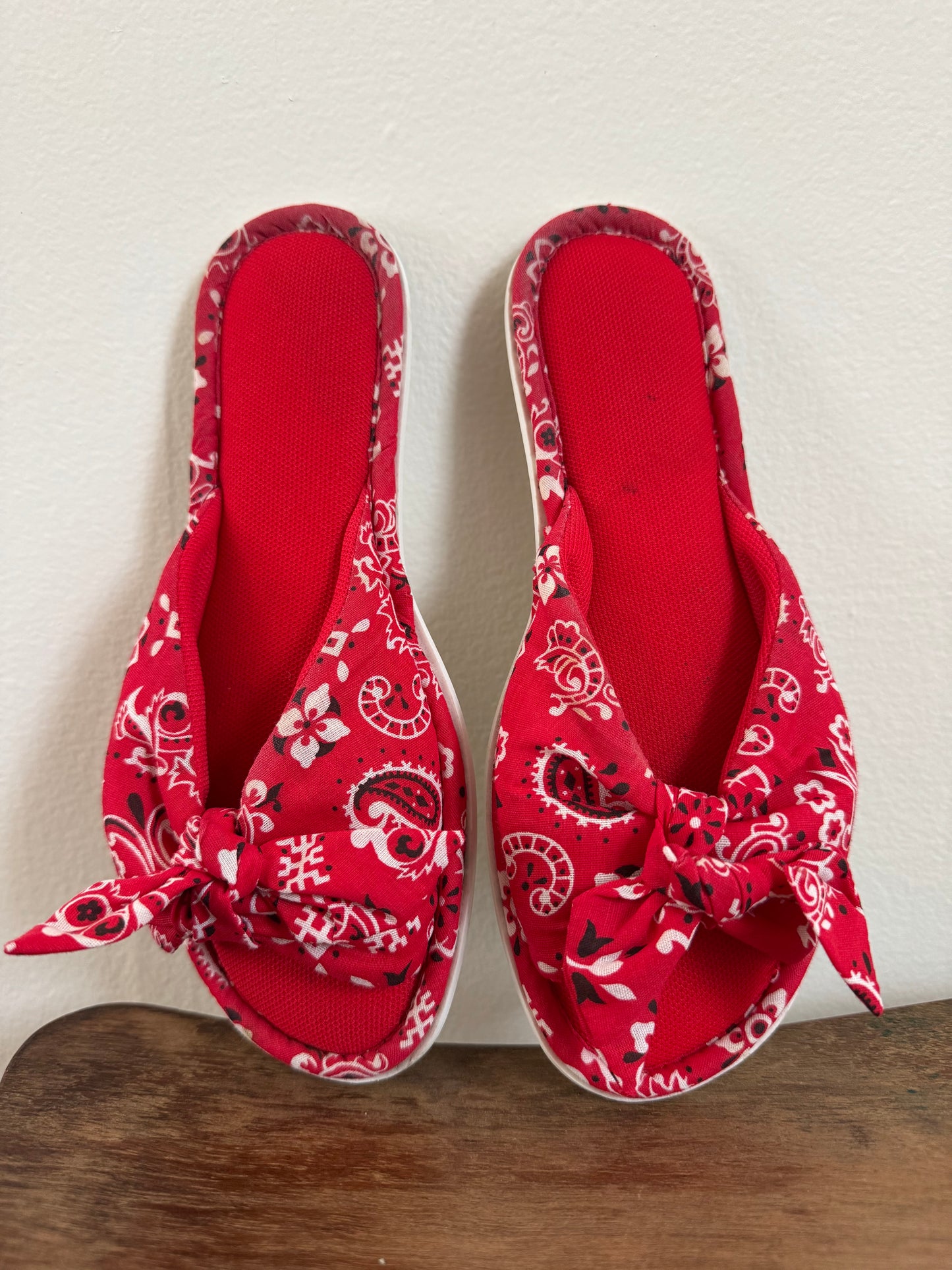 Vintage Bandana Sandals in Red