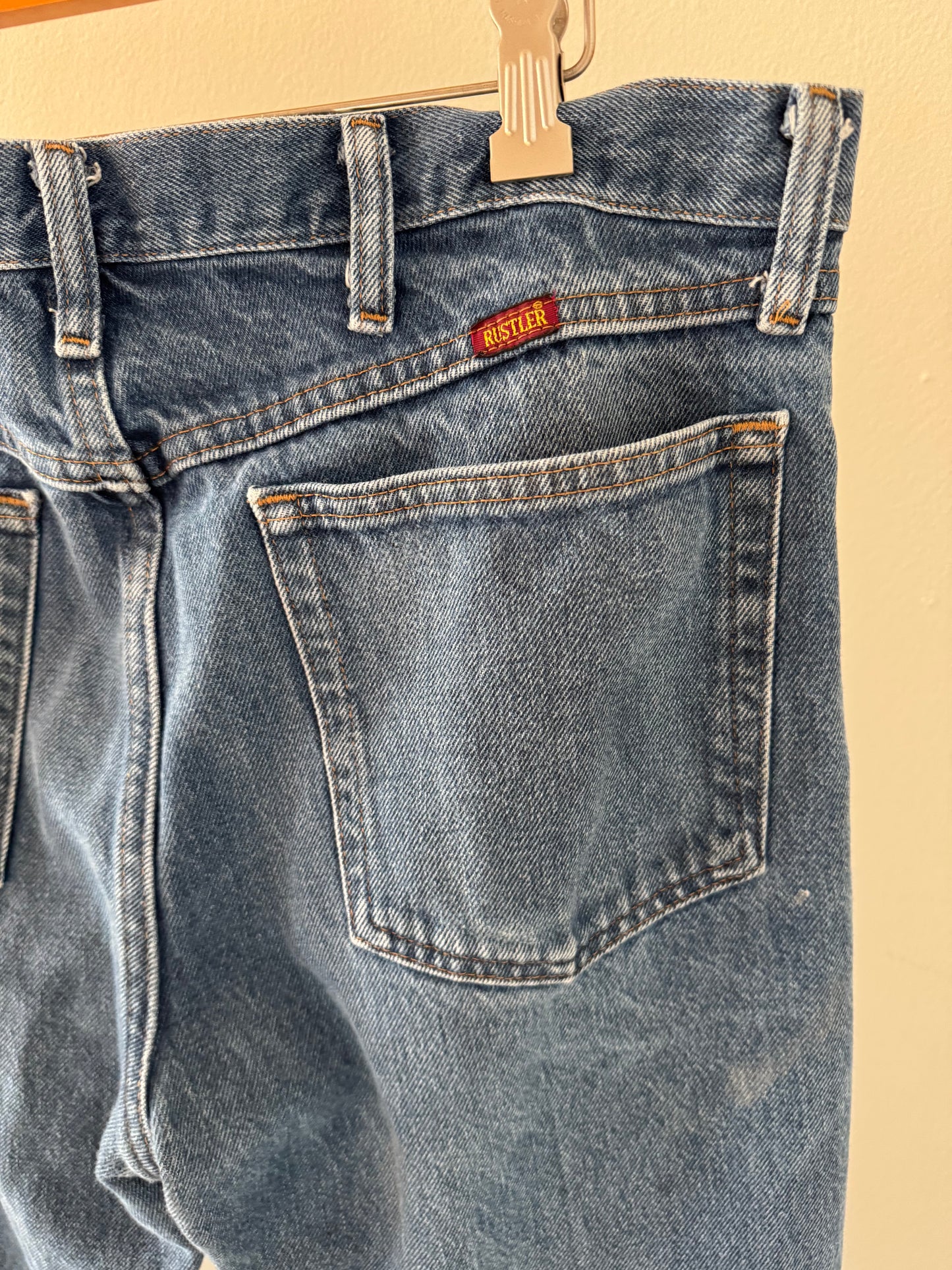 Reclaimed Rustler Jean in Medium Blue