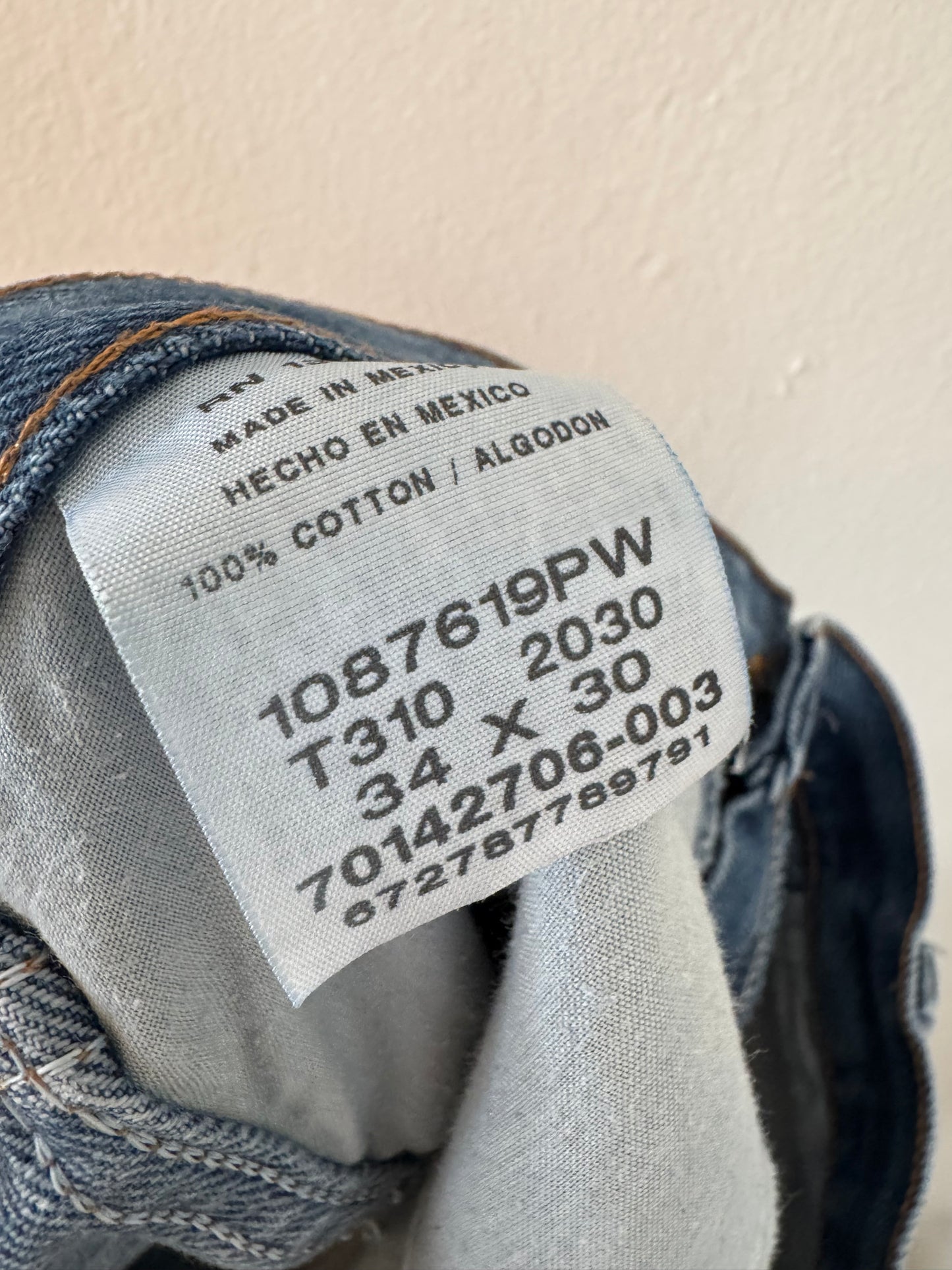 Reclaimed Rustler Jean in Medium Blue