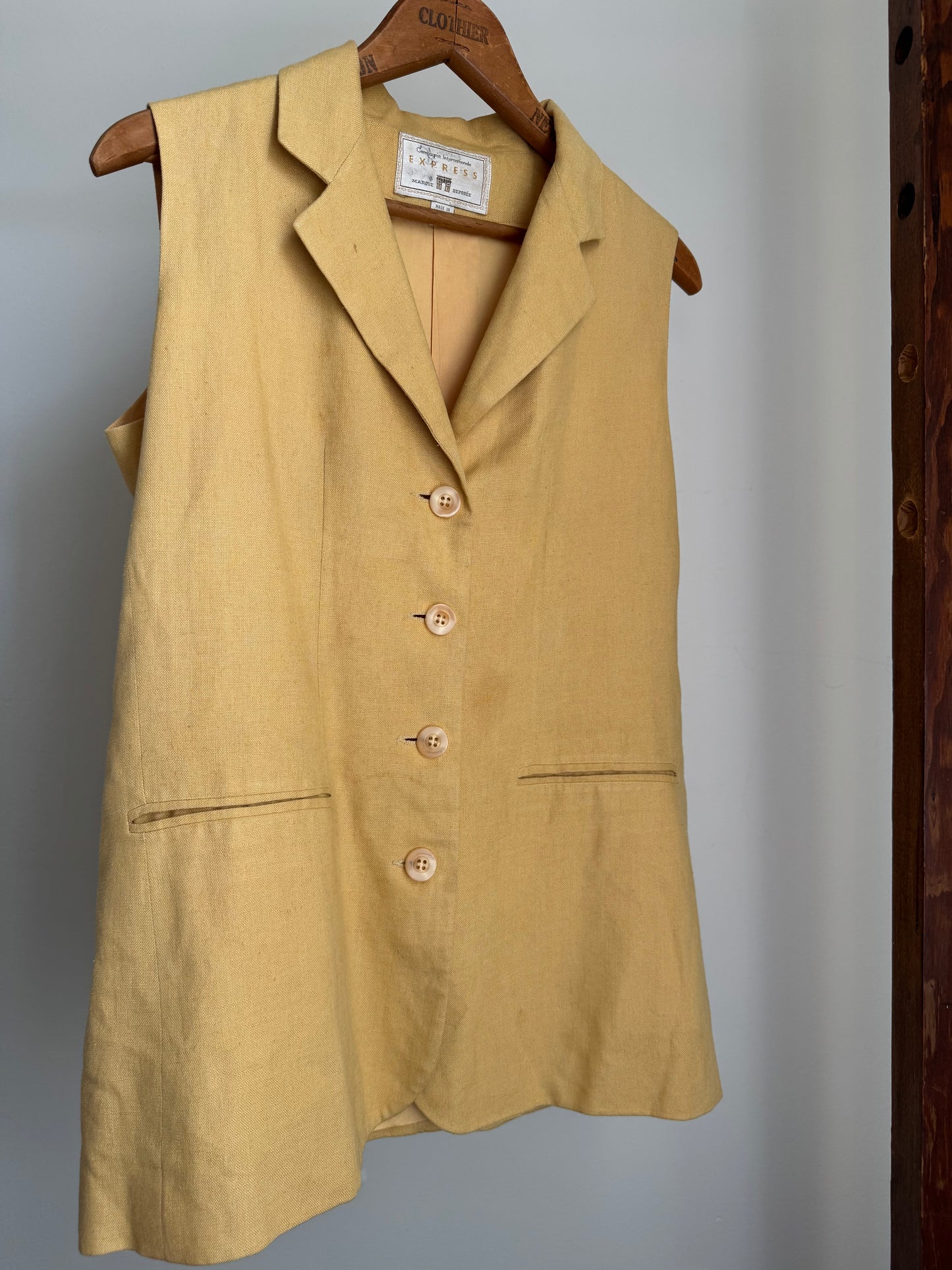 Vintage Express Linen/Cotton Blend Vest in Mustard