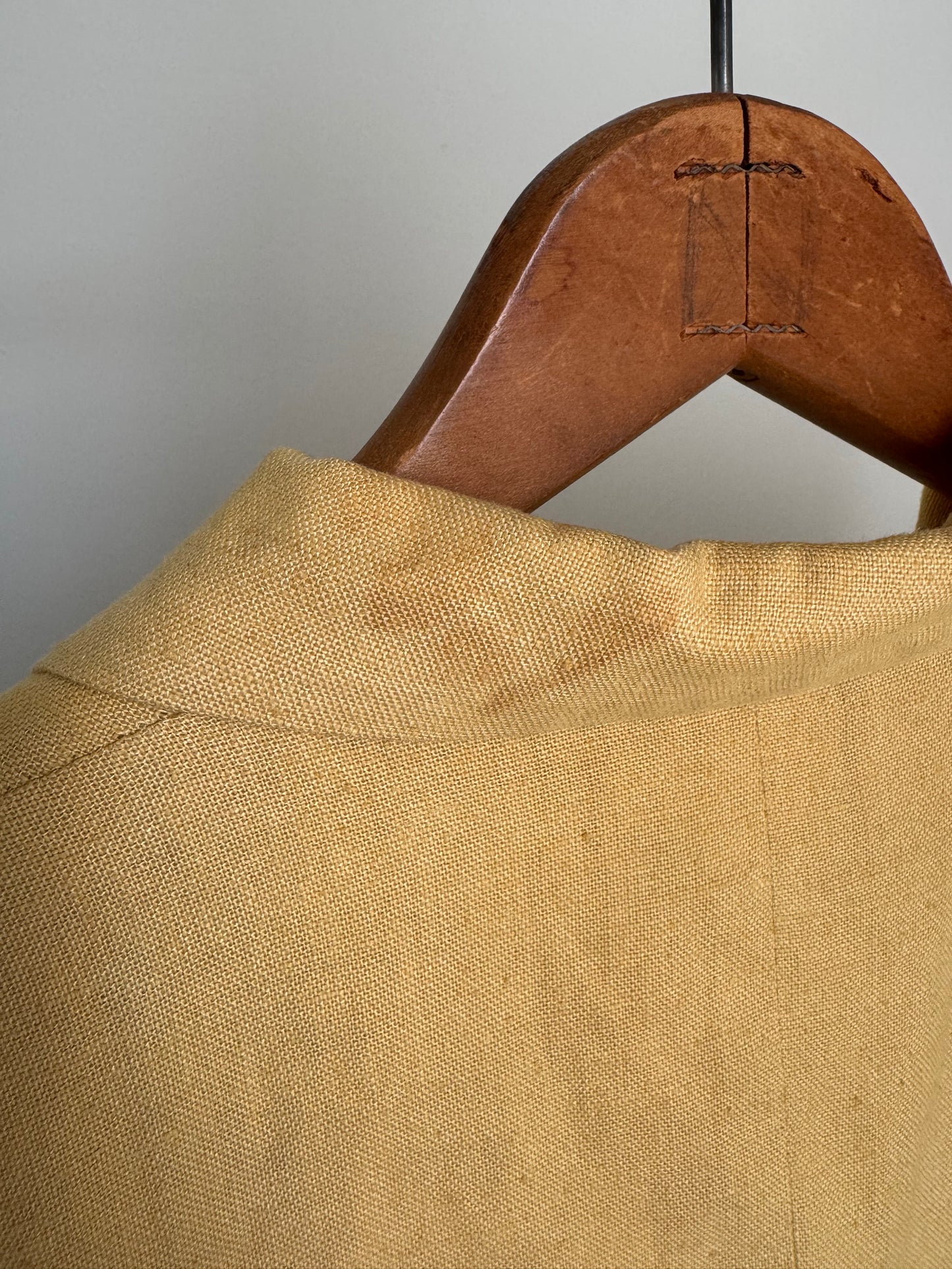 Vintage Express Linen/Cotton Blend Vest in Mustard