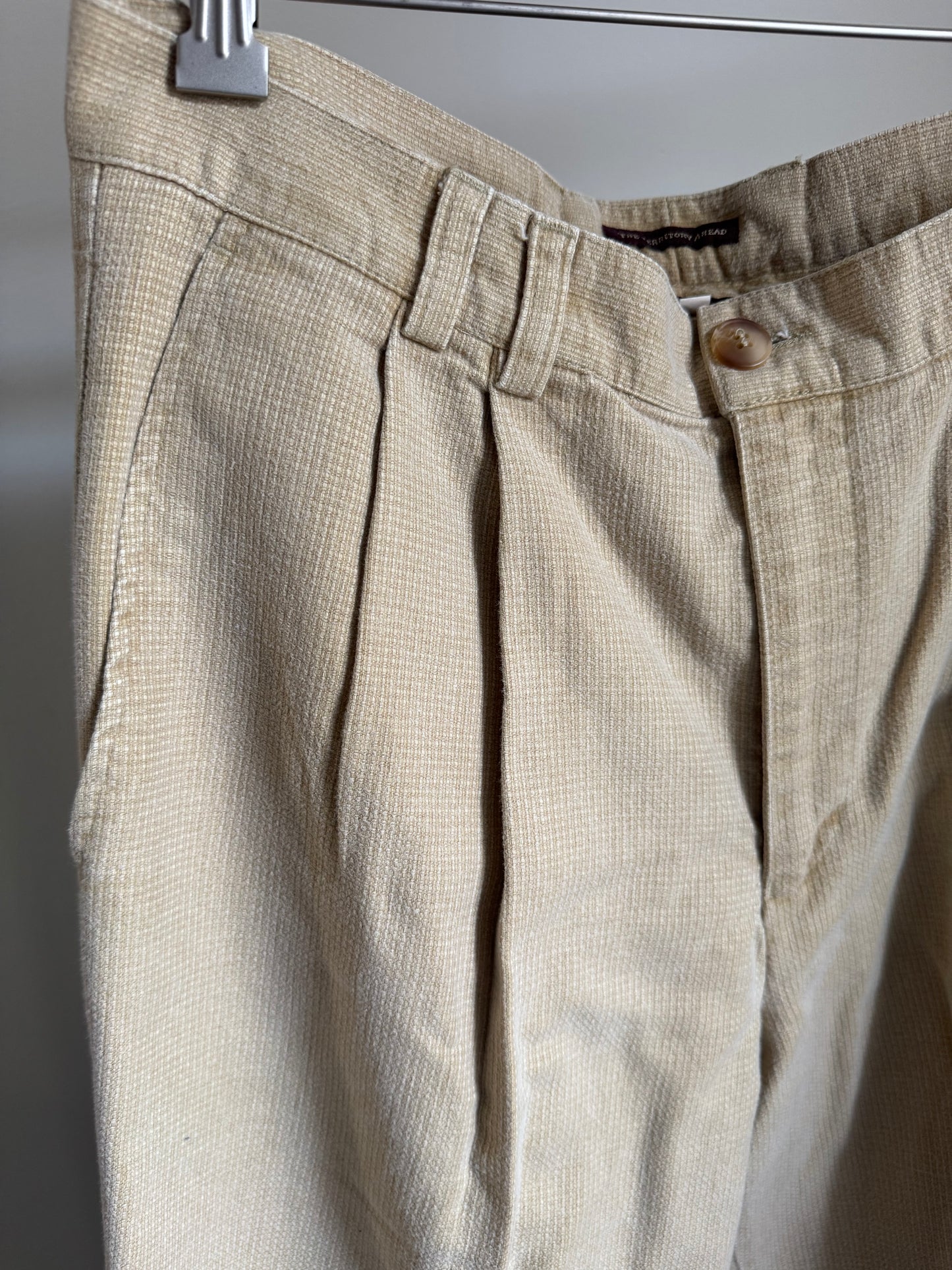 Vintage Heavy Cotton Pleated Trouser in Wheat